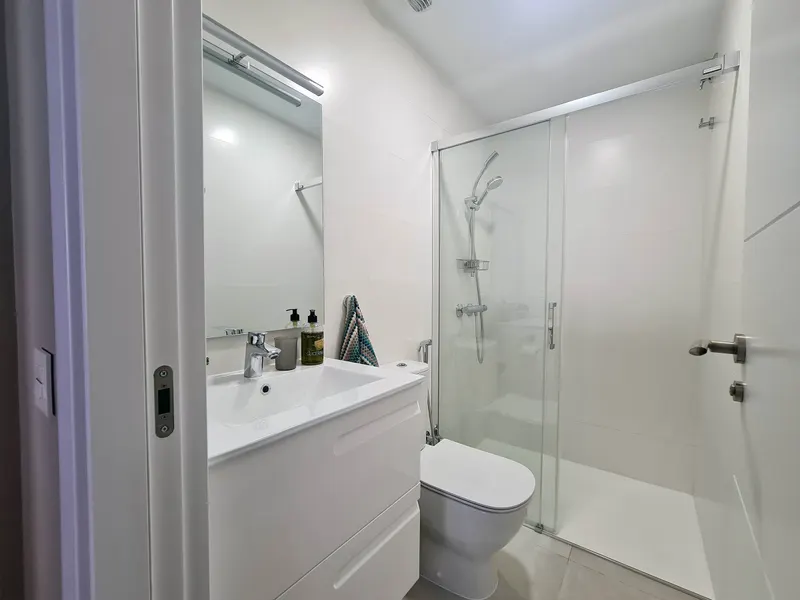 En-suite bathroom for the master bedroom